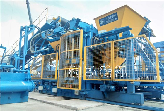 水泥彩磚設備：空心磚機70%退稅比例，你有什么想法？