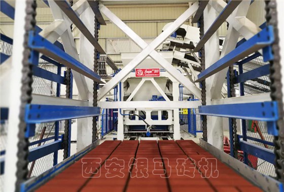 水泥磚機：路沿石生產設備制品差異是固廢配比的問題