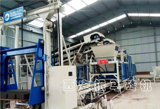 全自動免燒磚機：緊抓新契機，發(fā)展生態(tài)新浪潮！