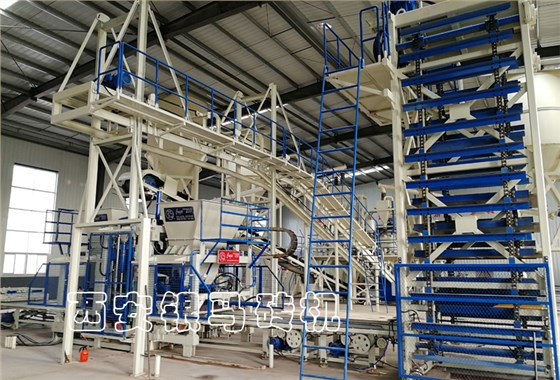 錨定高端，智能透水磚機用科技創新，為中國品牌發聲！