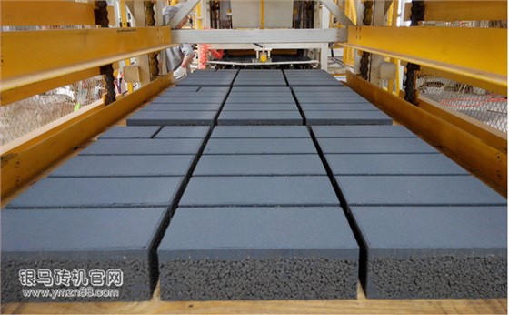 透水磚生產設備