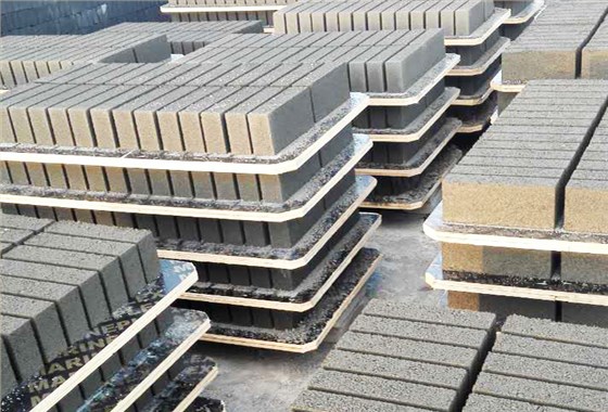 路面磚制磚設備