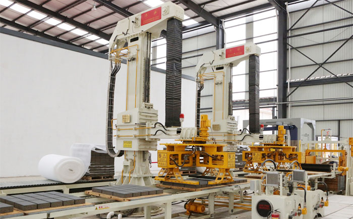 全自動免燒磚設備需求量激增 全自動免燒磚設備需求量激增