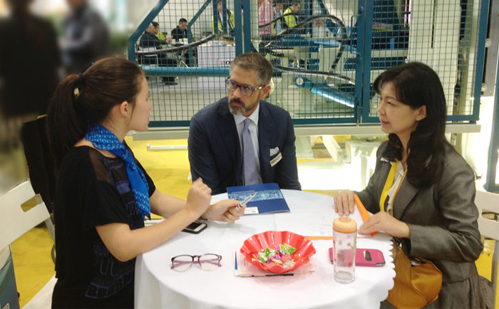 如何保養(yǎng)您的全自動免燒磚設(shè)備