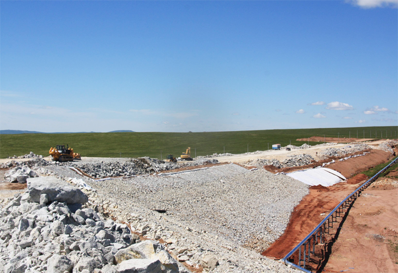 尾礦渣制磚機(jī)公司介紹其優(yōu)勢和性能特點(diǎn)