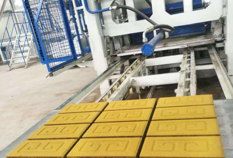 工業廢渣制磚機突出的三大優勢 工業廢渣制磚機突出的三大優勢