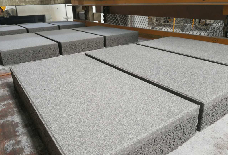 工業廢渣制磚機朝著自動化、高效化方向發展 工業廢渣制磚機朝著自動化、高效化方向發展