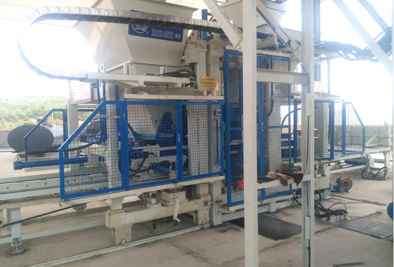 河道磚制磚機初次安裝需注意的問題