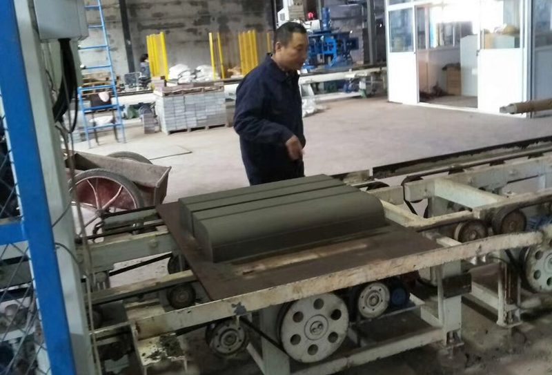 固廢制磚設備:農村環保重點提高環保意識 固廢制磚設備:農村環保重點提高環保意識