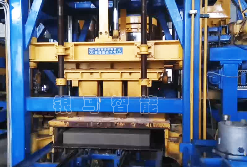 它不是動(dòng)力，但PC仿石磚制磚機(jī)沒它就不能生產(chǎn)！