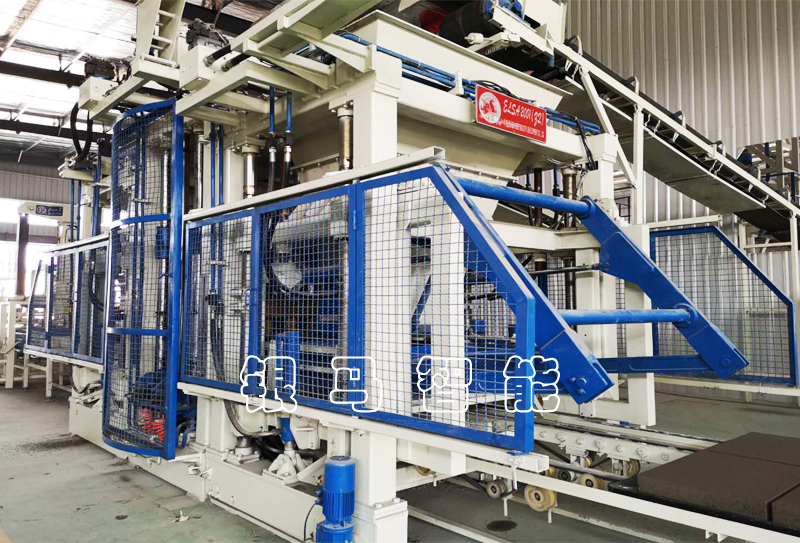 全自動(dòng)制磚機(jī)器:透水磚機(jī)生態(tài)環(huán)境保衛(wèi)戰(zhàn)的用戶者! 全自動(dòng)制磚機(jī)器:透水磚機(jī)生態(tài)環(huán)境保衛(wèi)戰(zhàn)的用戶者!