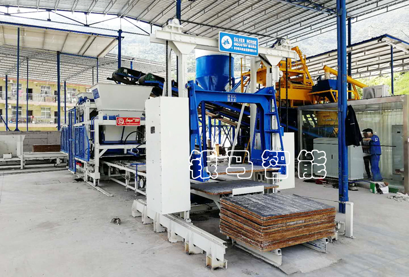 便道磚生產(chǎn)設(shè)備:免燒磚機(jī)轉(zhuǎn)型升級(jí)的目標(biāo)是價(jià)值定位! 便道磚生產(chǎn)設(shè)備:免燒磚機(jī)轉(zhuǎn)型升級(jí)的目標(biāo)是價(jià)值定位!