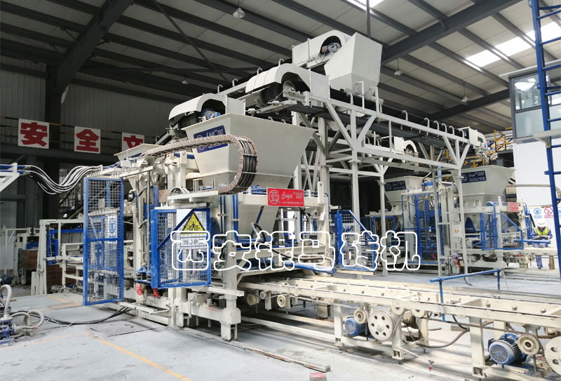 全自動水泥標磚生產線：新增“云服務”，遠程指導加服務！