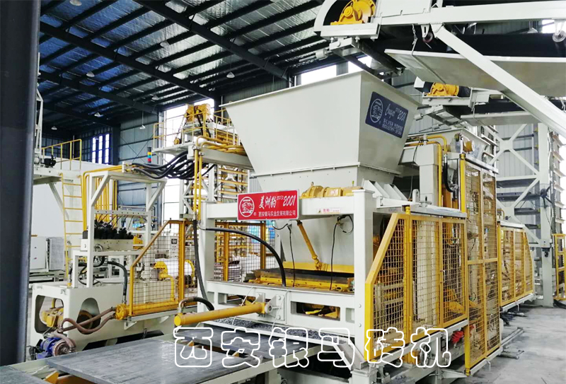 全自動新型磚機：透水磚機工業固廢全兼容，距離生態更進一步！