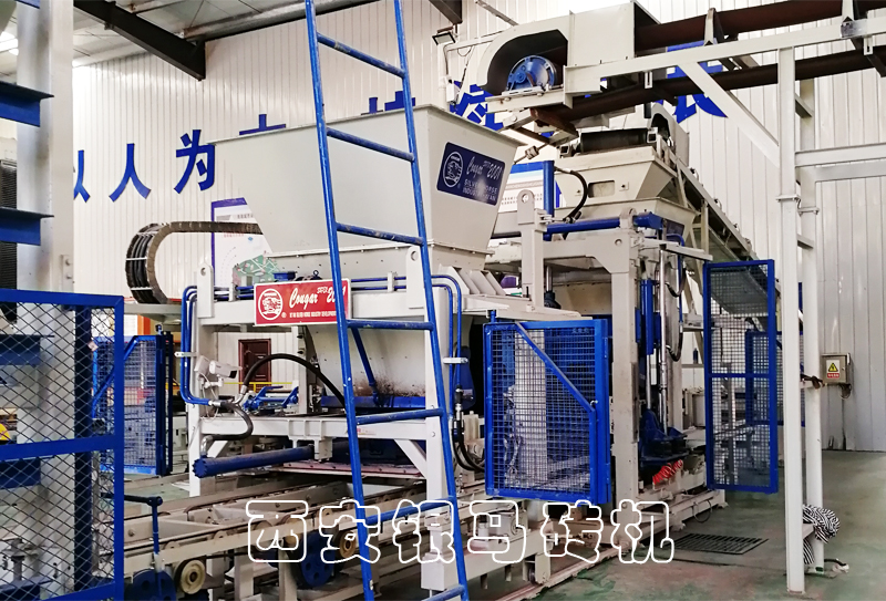 透水磚制磚機(jī)利用固廢生產(chǎn)磚石,進(jìn)軍磚企市場! 透水磚制磚機(jī)利用固廢生產(chǎn)磚石,進(jìn)軍磚企市場!