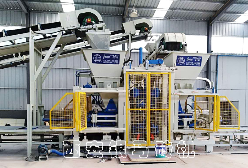 西安銀馬磚/石一體自動免燒磚機(jī)設(shè)備特點(diǎn)及制磚工藝 西安銀馬磚/石一體自動免燒磚機(jī)設(shè)備特點(diǎn)及制磚工藝